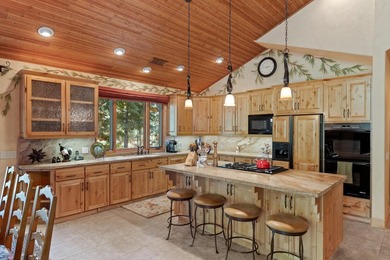 Stunning Custom Home in Desirable Bailey Creek! Welcome to this - photo 8