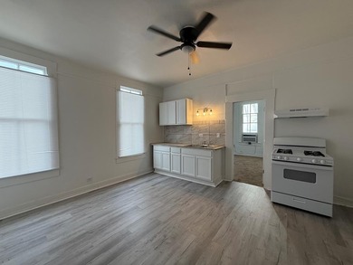 Six unit apartment building with some recent cosmetic remodels - photo 11