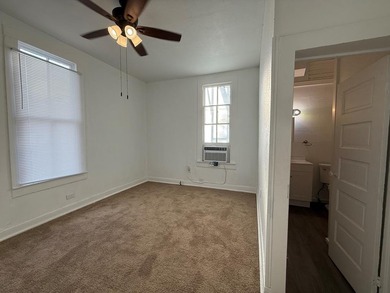 Six unit apartment building with some recent cosmetic remodels - photo 16