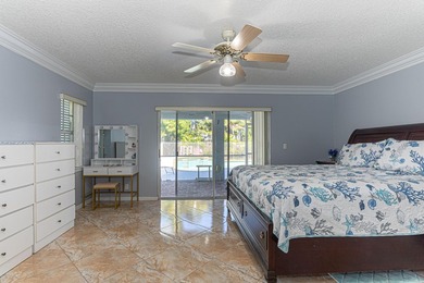 Discover your own private mini equestrian retreat on a spacious - photo 25
