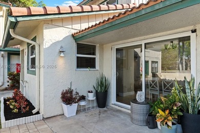 Looking for a bright and beautifully updated 3-bedroom, 2-bath - photo 3