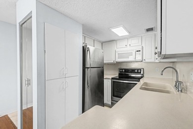 Welcome to Unit 10B at Finisterra in Shalimar--a beautifully - photo 8