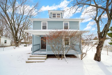 Sharp Lake Home Active Under Contract in Jackson Michigan