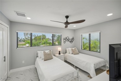 Priced to sell today! Stunning 3 bedroom 2 bath waterfront pool - photo 11