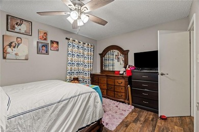 Nicely landscaped, well maintained starter home, on a corner lot - photo 19