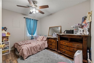 Nicely landscaped, well maintained starter home, on a corner lot - photo 24