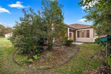 Beautiful Hampton model with concrete block construction located - photo 32