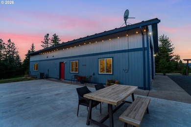 Escape to your own private, nearly 30-acre retreat just outside - photo 4