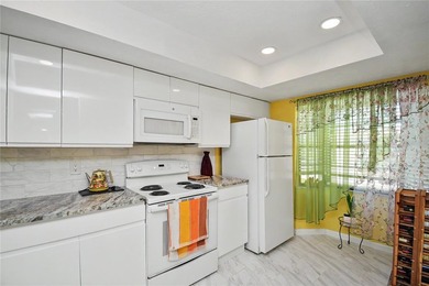 Welcome to this beautifully updated second-floor, 2-bedroom - photo 6