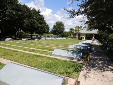 Beautiful Hampton model with concrete block construction located - photo 51