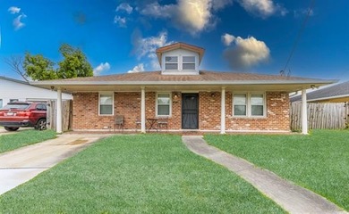 Lake Pontchartrain Home Active Under Contract in New Orleans Louisiana