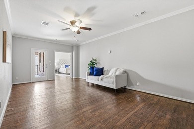 Experience the perfect blend of luxury, comfort and privacy in - photo 10