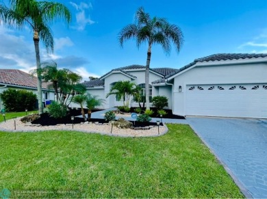 Lake Home For Sale in Boca Raton, Florida