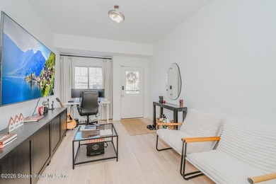 Welcome to 192 Monahan Ave- this recently renovated and spacious - photo 4