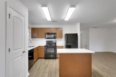 Don't miss this move-in ready 3 bed, 2 bath home in the heart of - photo 5