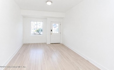 Welcome to 192 Monahan Ave- this recently renovated and spacious - photo 5
