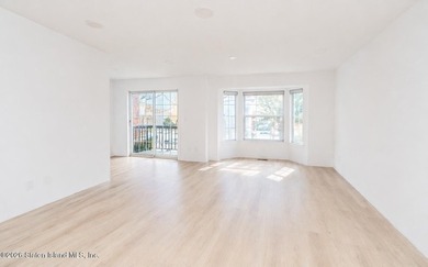 Welcome to 192 Monahan Ave- this recently renovated and spacious - photo 9
