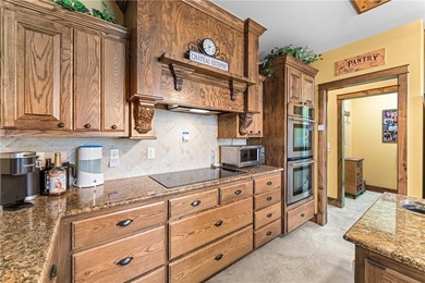 Stunning home designed for comfort and exceptional entertaining - photo 13