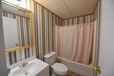 Enjoy peaceful country living just minutes from beautiful Lake - photo 14