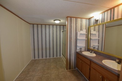 Enjoy peaceful country living just minutes from beautiful Lake - photo 16