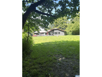 Beautiful 2 bedroom, 3 bath home on one level. This is a - photo 4