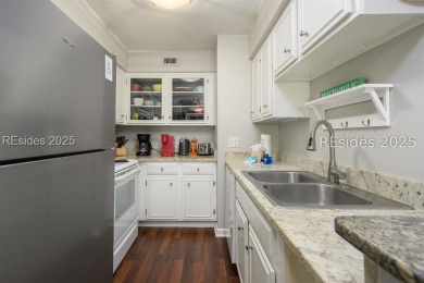 Gorgeous 5th floor corner penthouse condo ready for your next