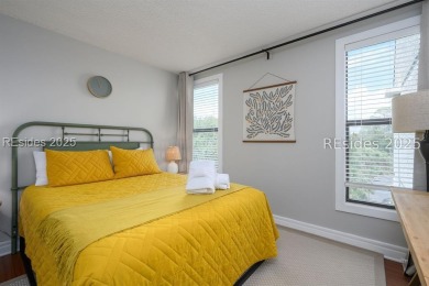 Gorgeous 5th floor corner penthouse condo ready for your next