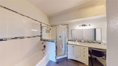 There's plenty of space inside and outside of this 5 Bedroom, 2 - photo 31