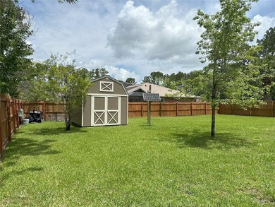 There's plenty of space inside and outside of this 5 Bedroom, 2 - photo 41
