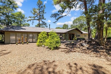Lake Home For Sale in Rogers, Arkansas
