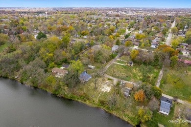 Fox River - Kendall County Home For Sale in Yorkville Illinois