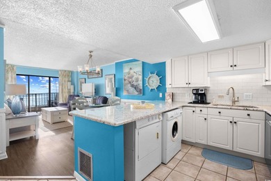 Wake up to breathtaking ocean views from this 3-bedroom, 2-bath - photo 5