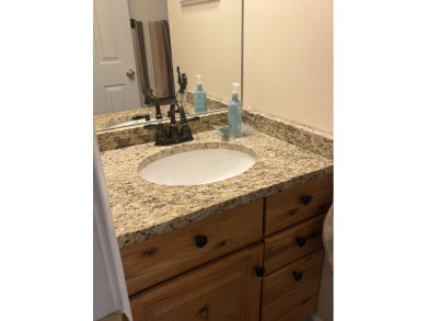 Gorgeous Fully Furnished Turn Key PRIVATE Lake home - photo 8