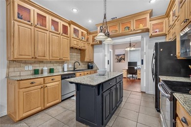 Welcome to this spacious 3-bedroom, 2-bath home offering 2,393 - photo 13