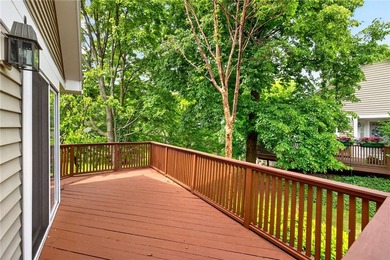 Welcome to 15 Foxborough Lane! This beautifully maintained - photo 6