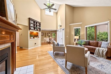 Welcome to 15 Foxborough Lane! This beautifully maintained - photo 9