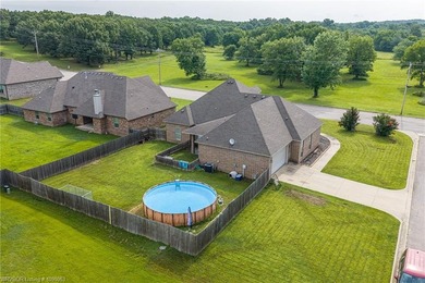 Welcome to this spacious 3-bedroom, 2-bath home offering 2,393 - photo 36
