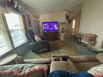 Enjoy this charming 2-bedroom, 2-bathroom home featuring a front - photo 8