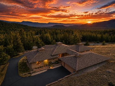 A Lifestyle Like No Other! Timeless mountain living awaits at - photo 1