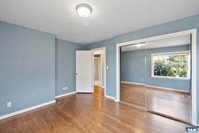 This Classic Cherry Hill home is a delight! Great layout with - photo 3