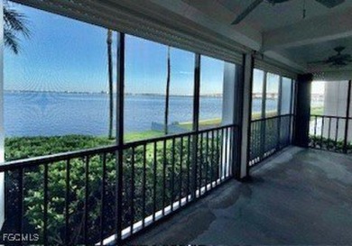 Caloosahatchee River Condo For Sale in Fort Myers Florida