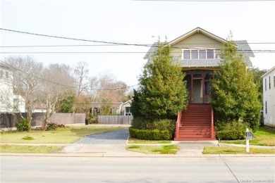 Lake Home For Sale in New Orleans, Louisiana