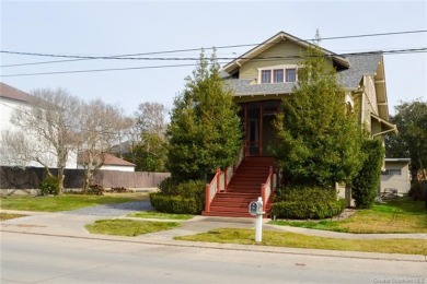 Lake Pontchartrain Home For Sale in New Orleans Louisiana