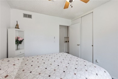 Beautiful single-story home in the desirable Via Verde area of - photo 20