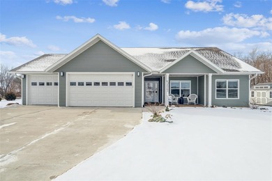 (private lake, pond, creek) Home For Sale in Martelle Iowa