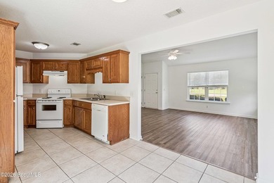 Imagine coming home to the rare combination of privacy, space - photo 9