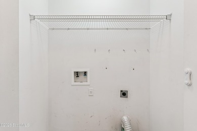 Imagine coming home to the rare combination of privacy, space - photo 10