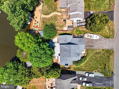 Waterfront Living on Aquia Creek! Move-In Ready 3BR, 3.5BA Brick - photo 38