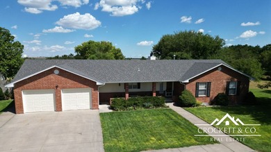 (private lake, pond, creek) Home For Sale in Garden City Kansas