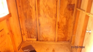Fish camp, Weekend getaway or home you decide. This cabin sits - photo 9